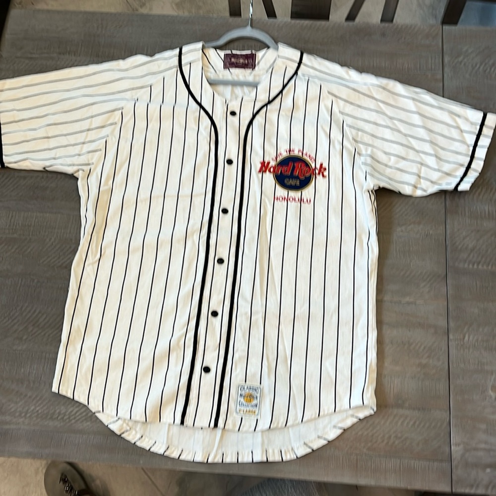 Vintage Men’s XL Hard Rock Cafe Baseball Jersey. 100 Cotton. Like new condition